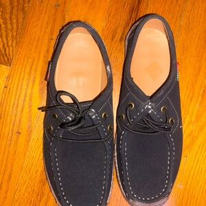 Fashion Nova Black Athletic Shoes with Sleek Design